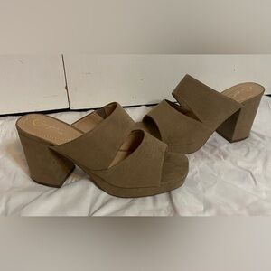 Comfort Est. 1946 brown suede block heel sandals, 8